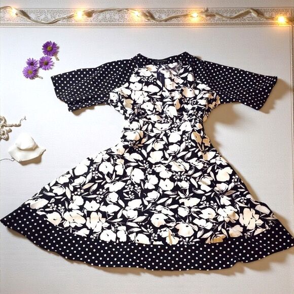 Adrienne Vittadini NWT Dress Small Black White Polka Dot Floral Pinup Rockabilly - Picture 6 of 9